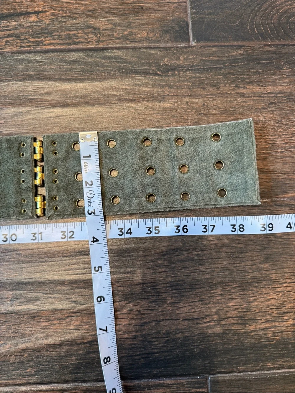 Suzanne Somers Olive Green Suede Wide Waist Belt Gold Hardware Adjustable M/L